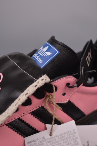 Adidas Samba OG 'Pink / Gold' view 7
