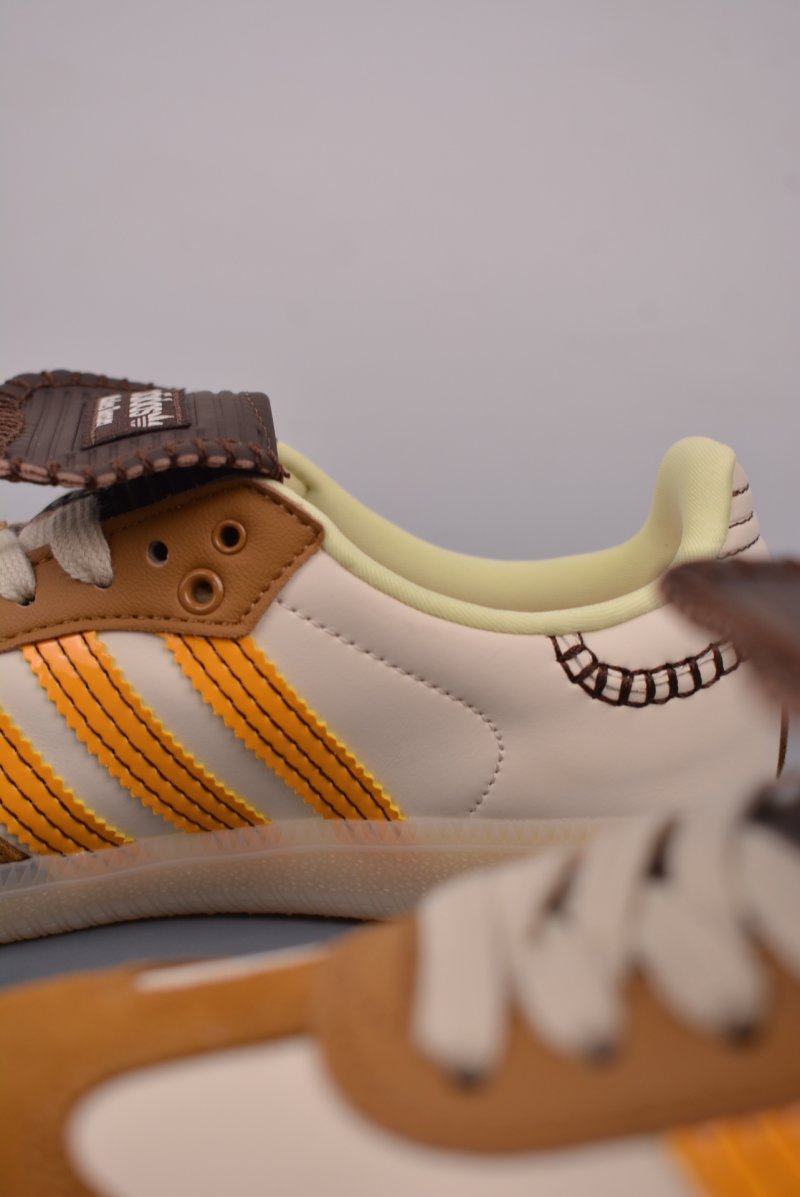 Adidas Samba OG END 'Pink' view