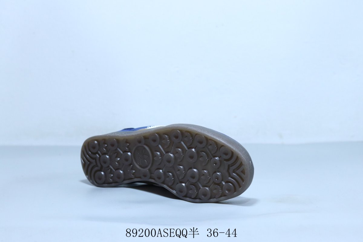 Adidas Gazelle 'Esquisite Gucci' view