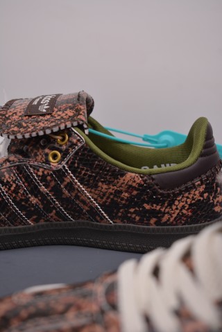 Adidas Samba view 8