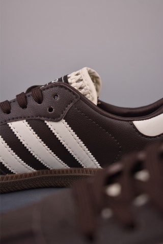 Adidas Samba view 8