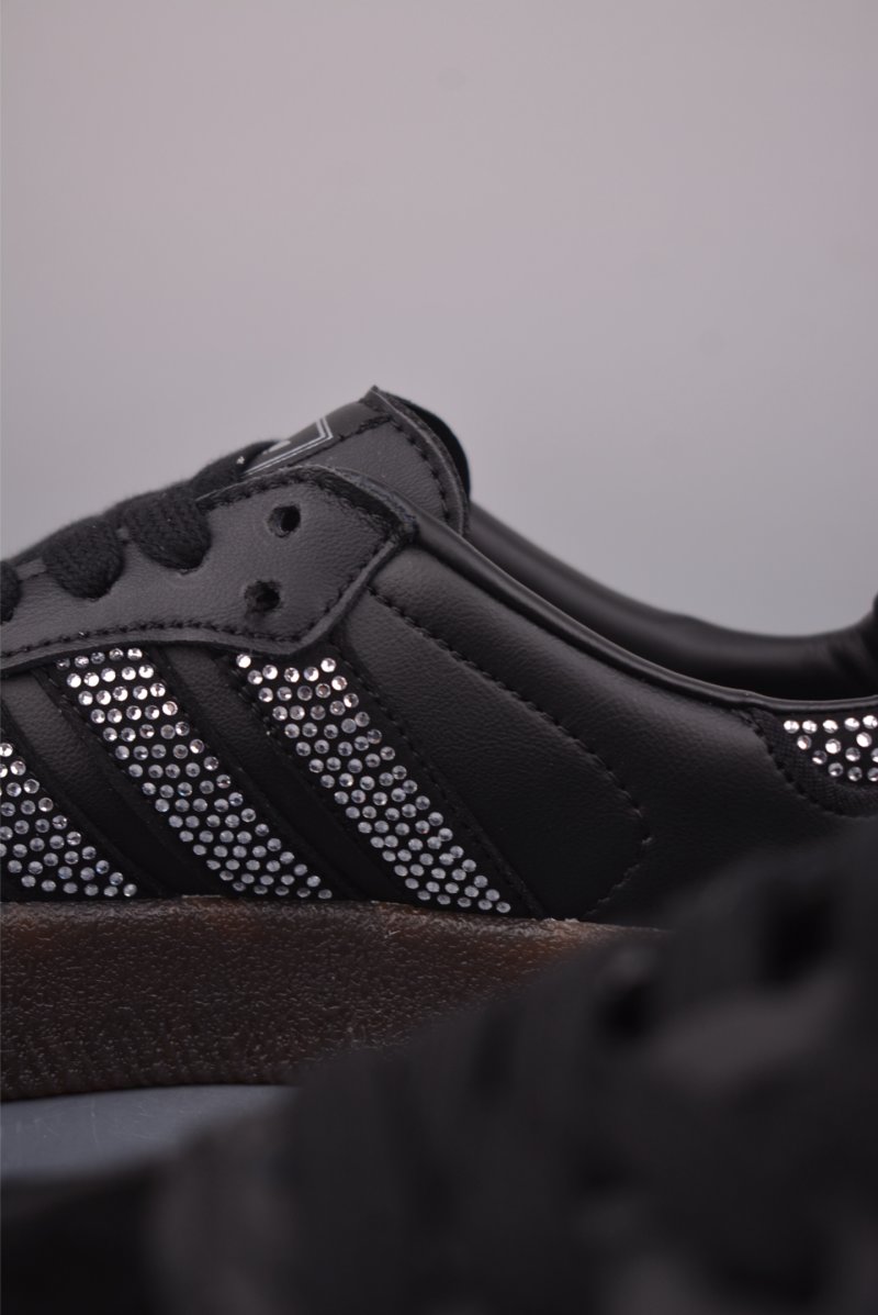 Adidas Samba view