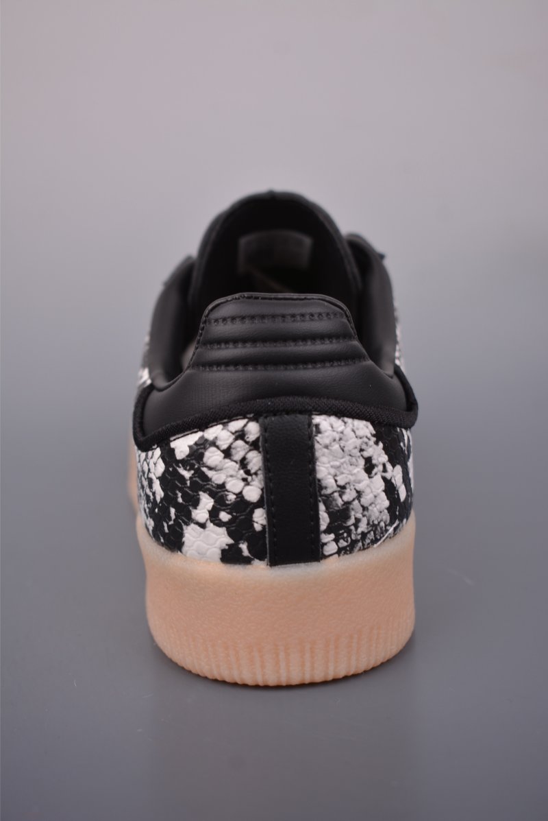 Adidas Samba view