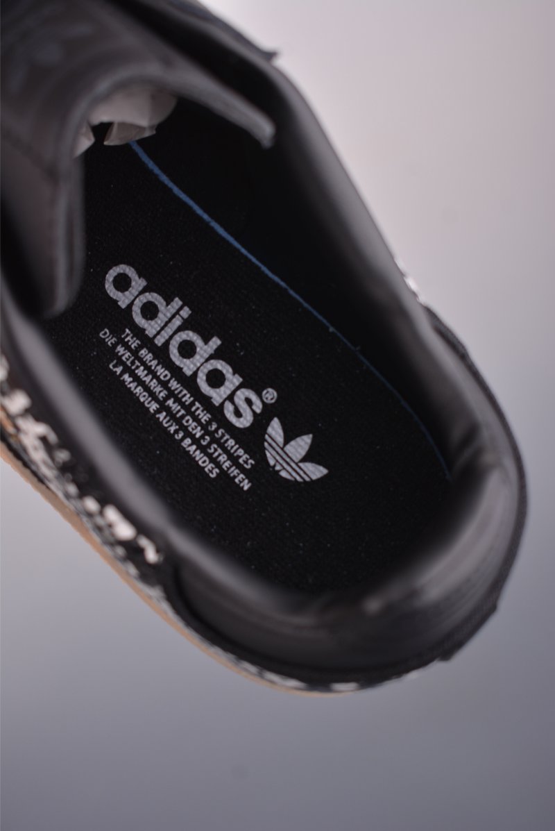 Adidas Samba view