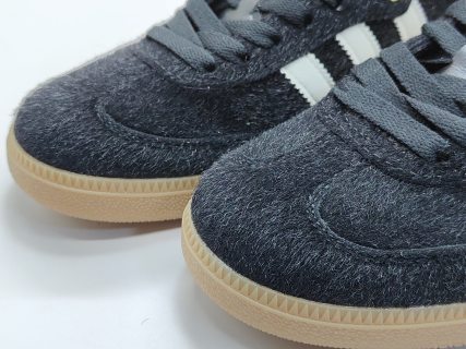 Adidas Samba OG 'Black Pony' view 7
