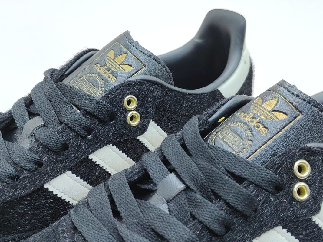 Adidas Samba OG 'Black Pony' view