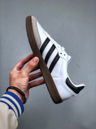 Adidas Samba OG 'White / Black' view 2