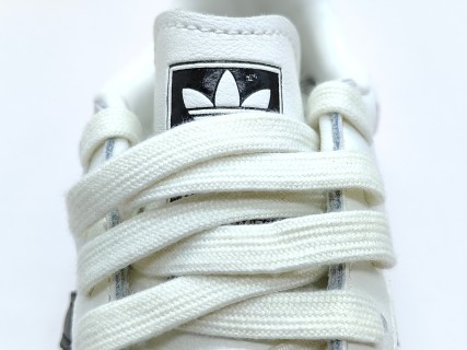 Adidas Samba OG 'White Embroidered Floral' view 5