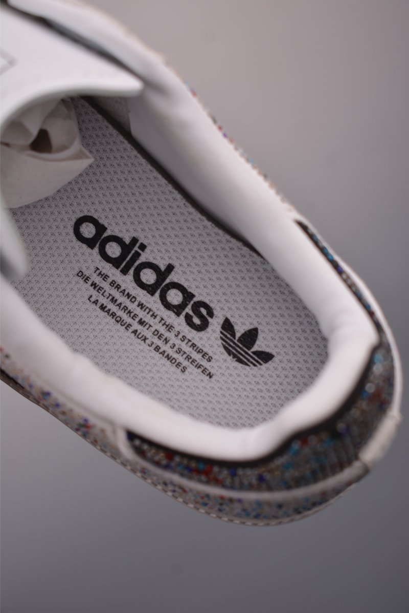 Adidas Samba view