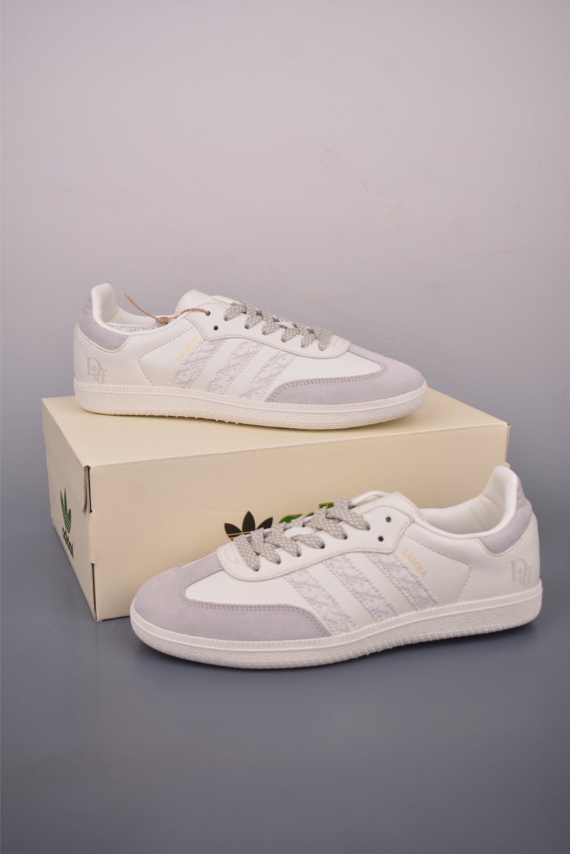 Adidas Samba OG 'DIY' view