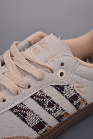Adidas Samba OG 'END' view 7