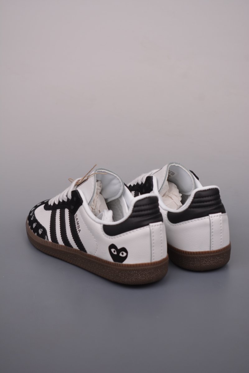 Adidas Samba OG view