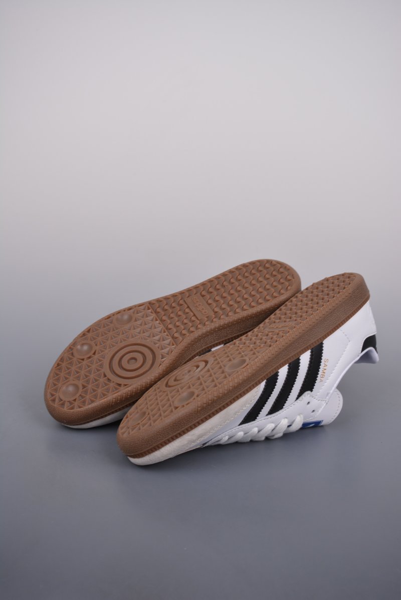 Adidas Samba OG view