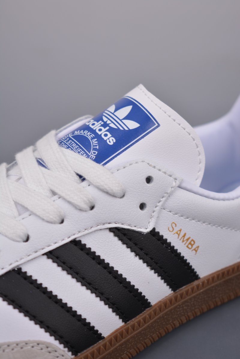 Adidas Samba OG view