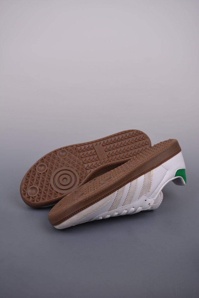 Adidas Samba OG view