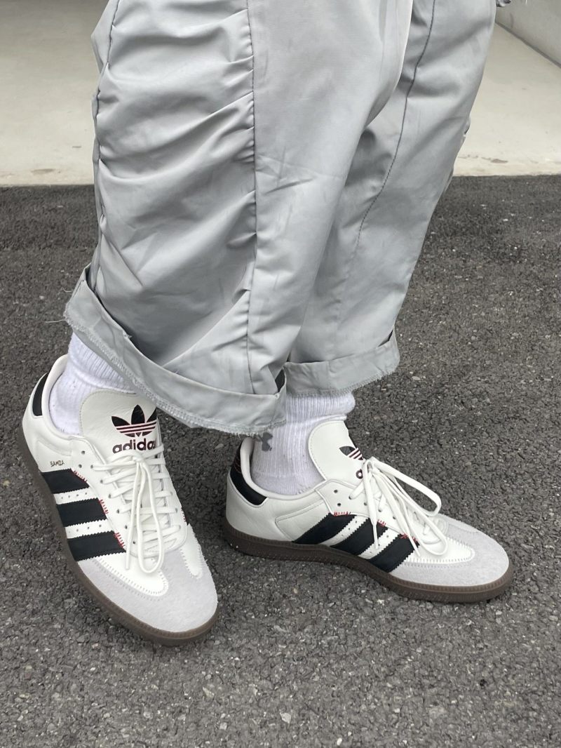 Adidas Samba OG view