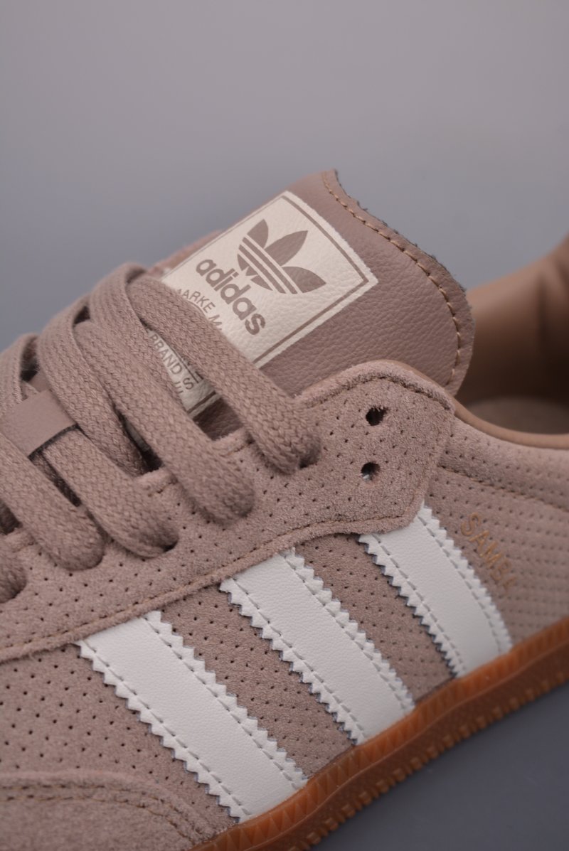 Adidas Samba OG view