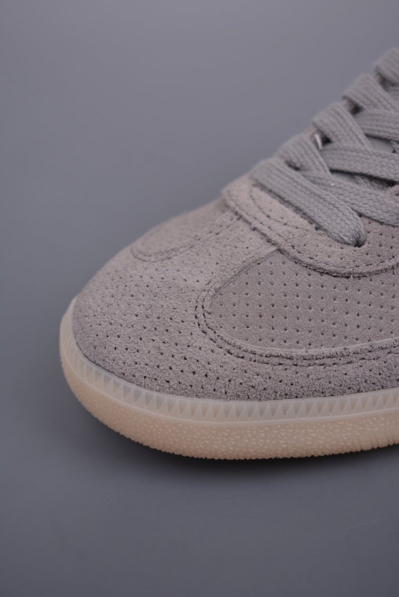 Adidas Samba OG view