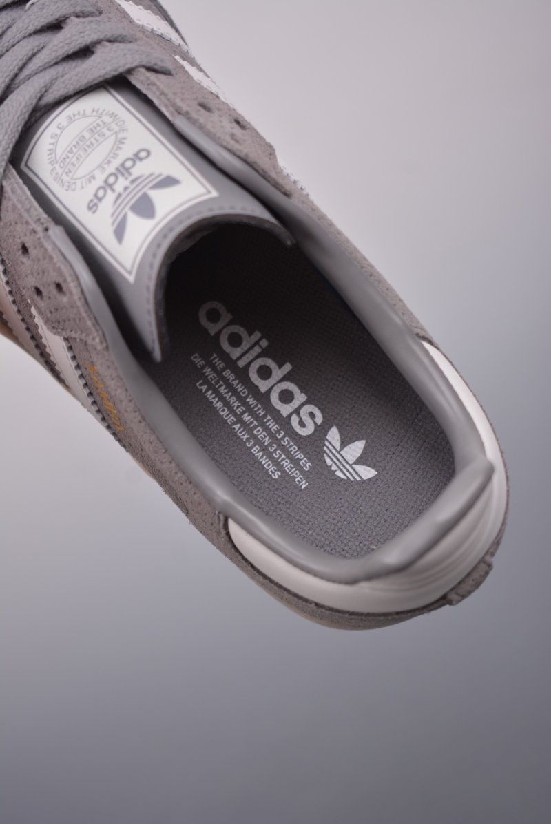 Adidas Samba OG view