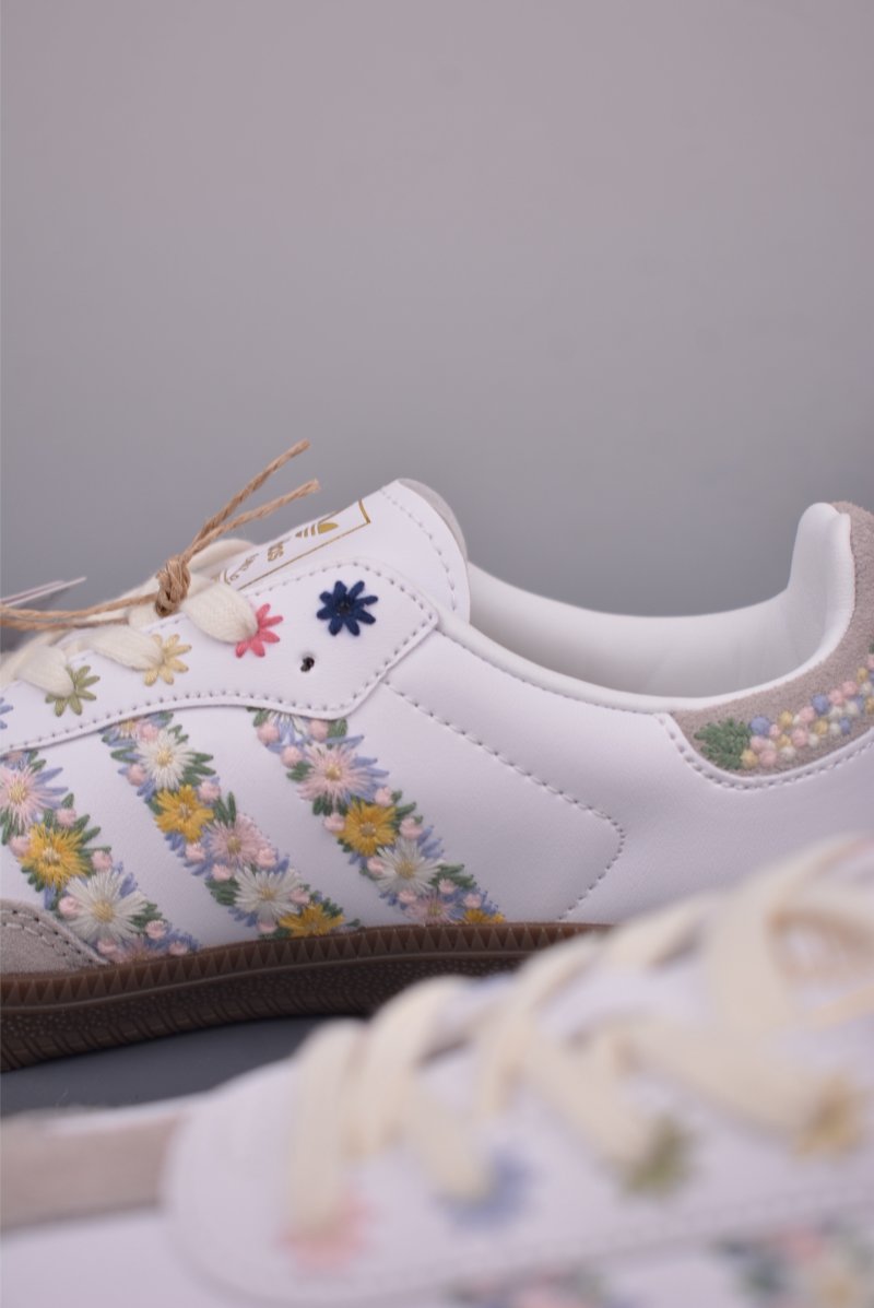 Adidas Samba OG 'Pink' view