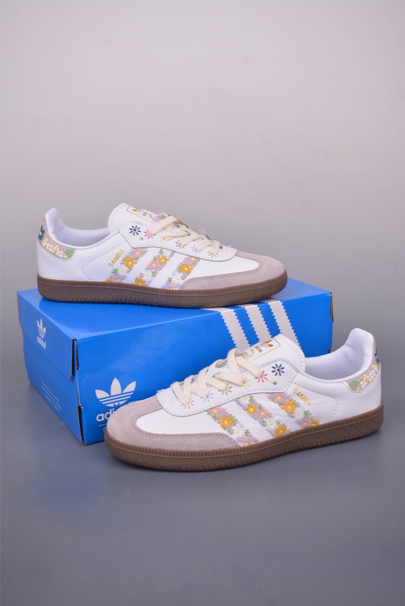 Adidas Samba OG 'Pink' view