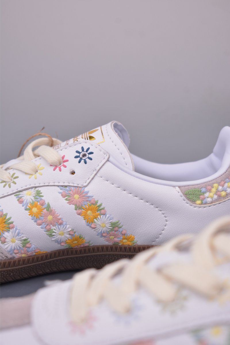 Adidas Samba OG 'Pink' view