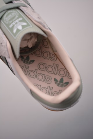 Adidas Samba OG 'Brown / Pink' view 9