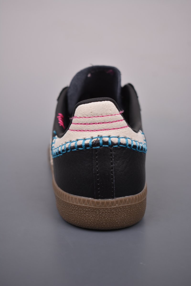 Adidas Samba OG view