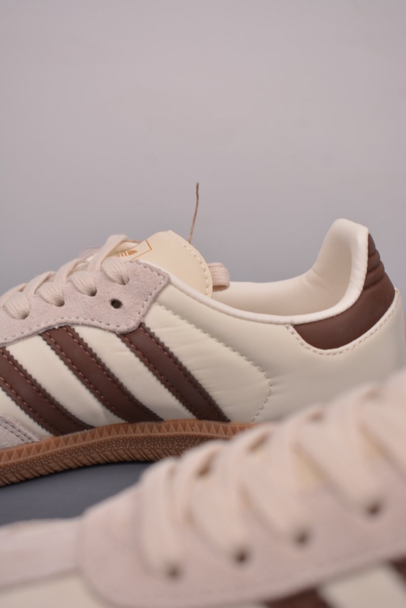 Adidas Samba OG 'Brown' view