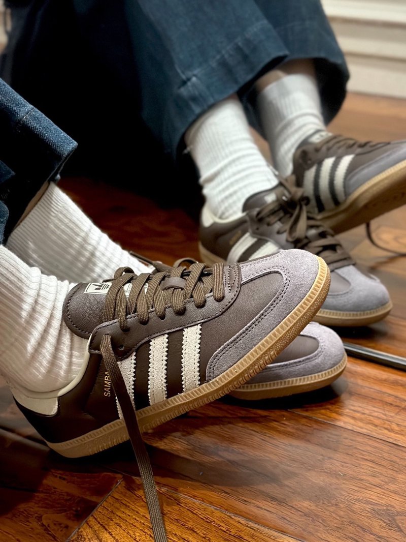 Adidas Samba OG view