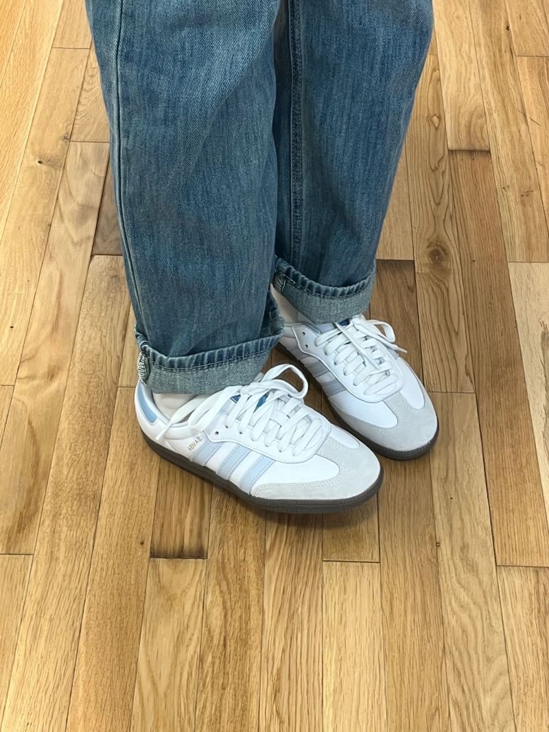 Adidas Samba OG view