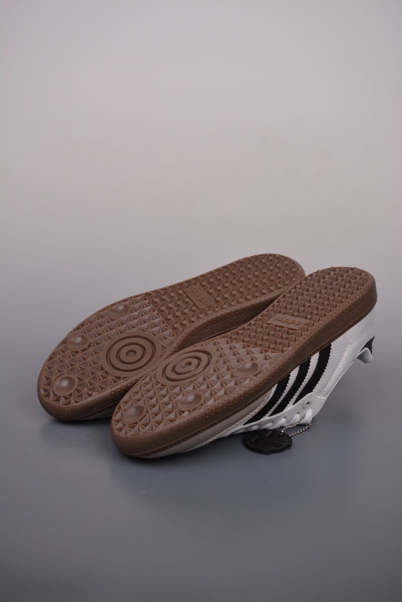 Adidas Samba OG 'Brown' view