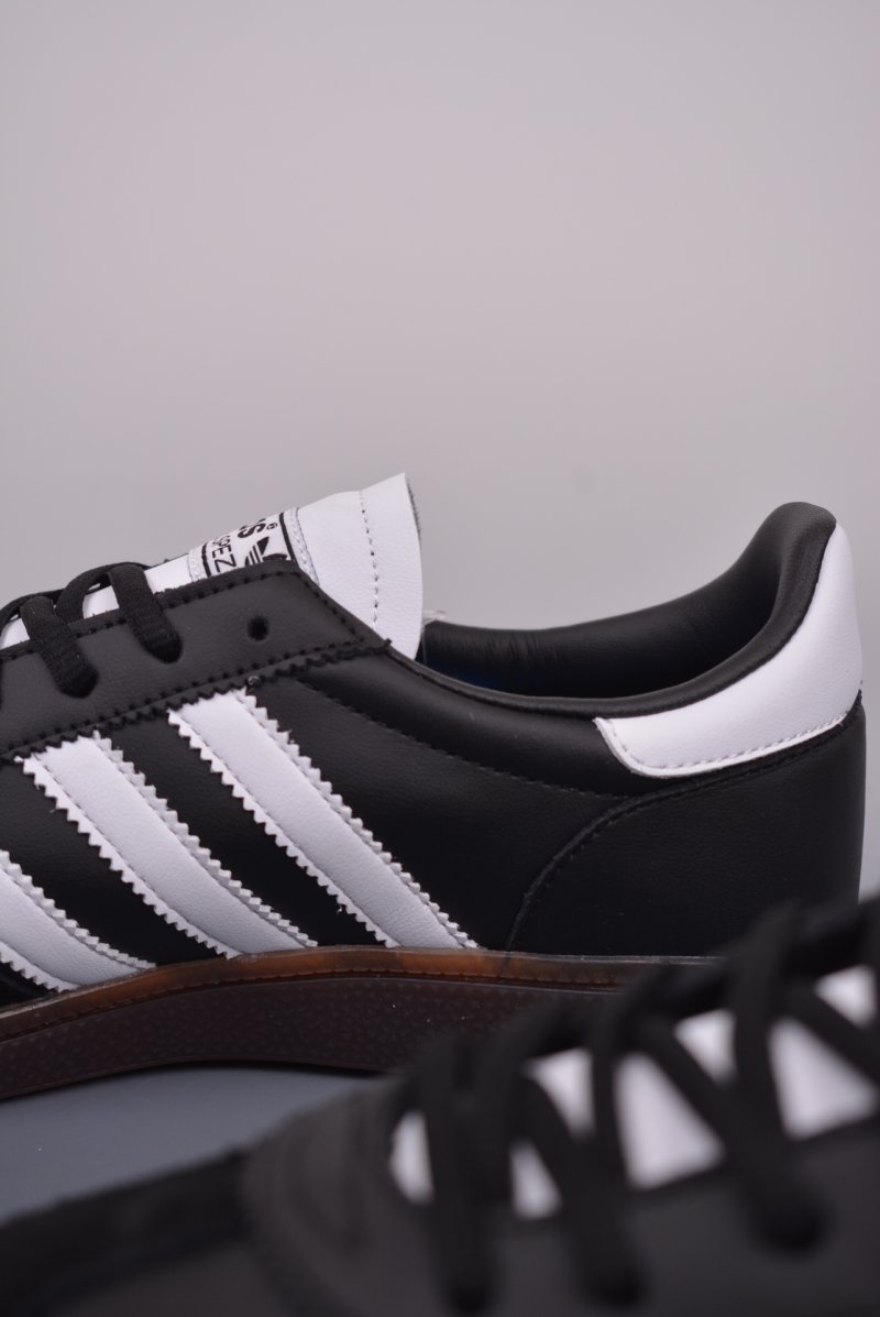 Adidas Samba OG 'Brown' view
