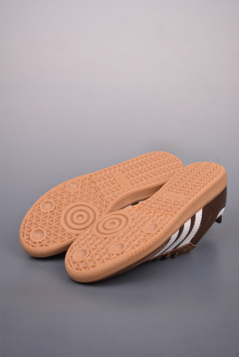 Adidas Samba OG 'Brown' view