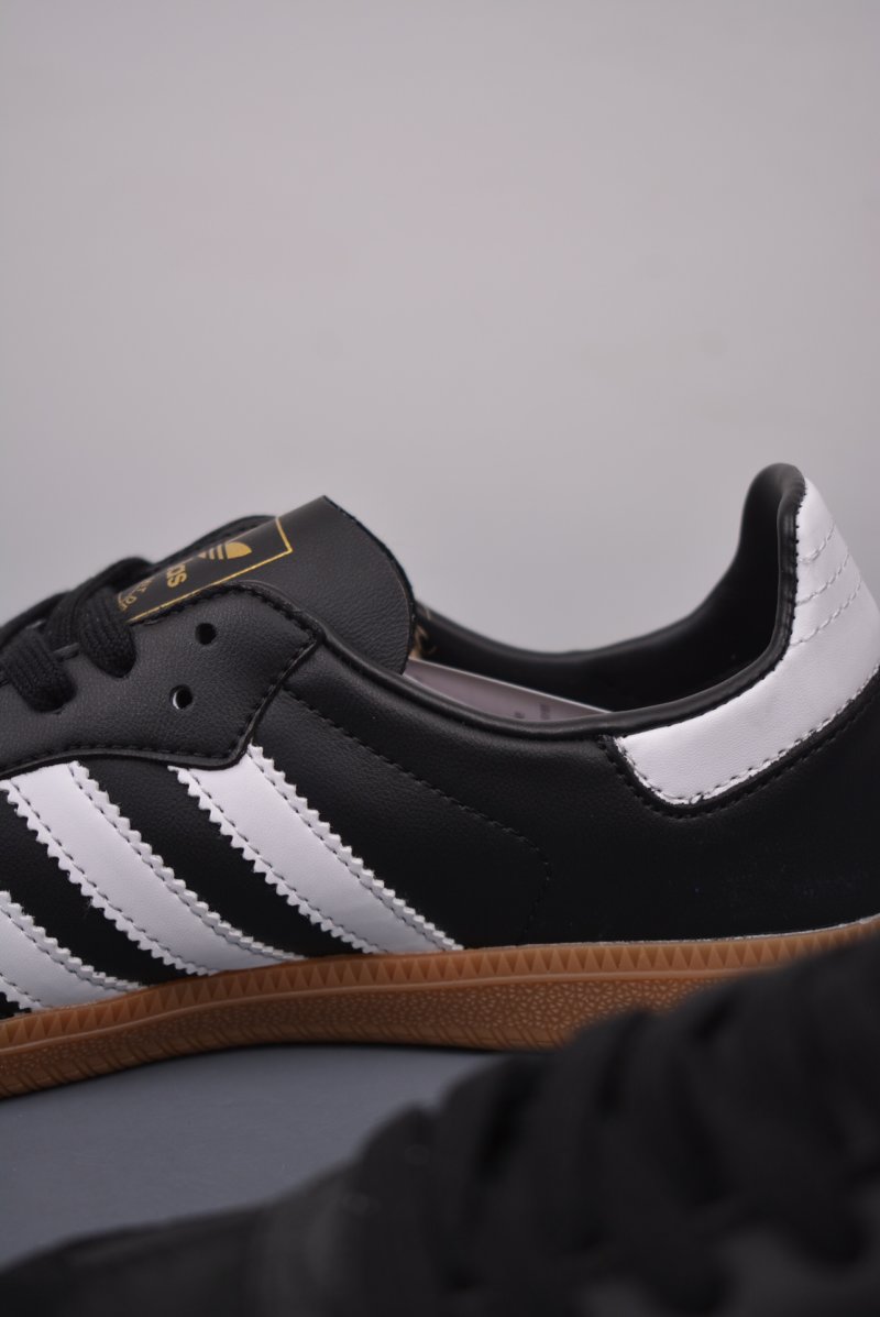 Adidas Samba OG 'Brown / Pink' view