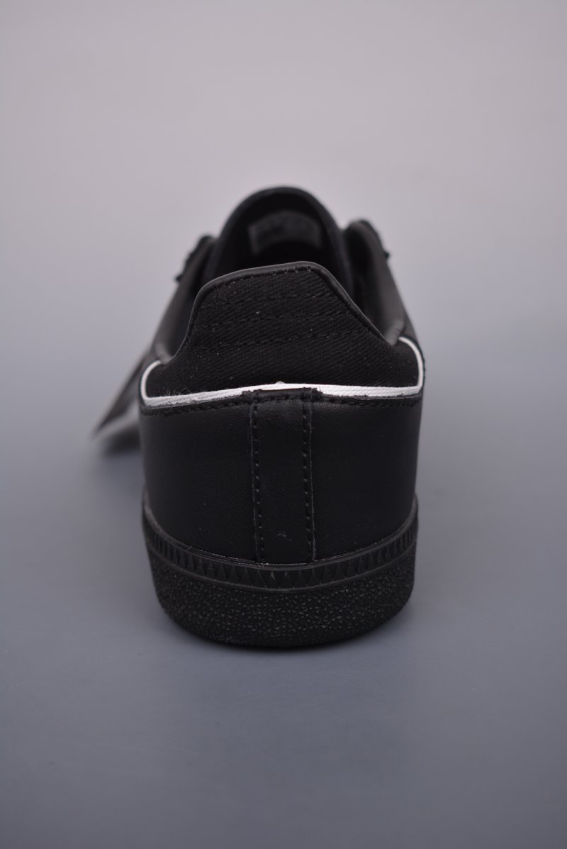 Adidas Samba OG 'Brown' view