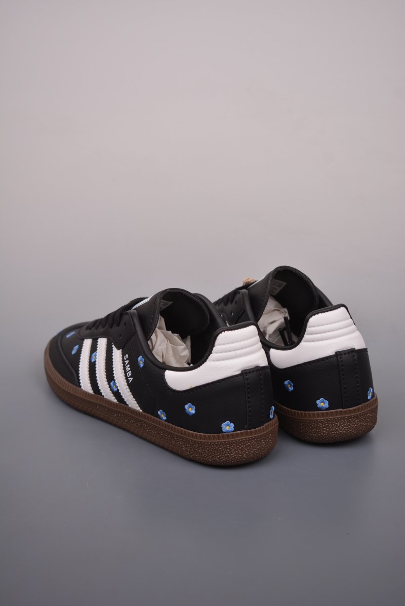 Adidas Samba OG view