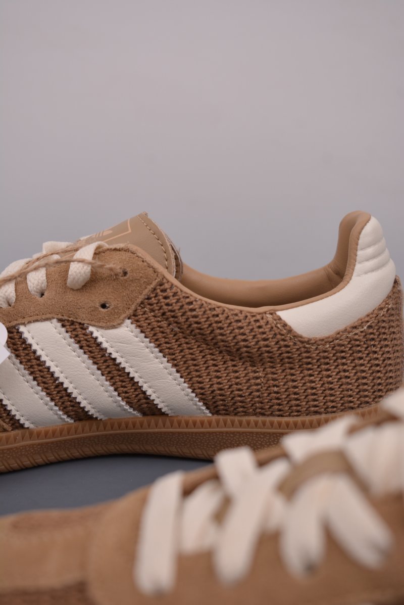 Adidas Samba OG view
