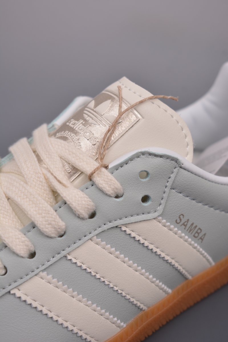 Adidas Samba OG view