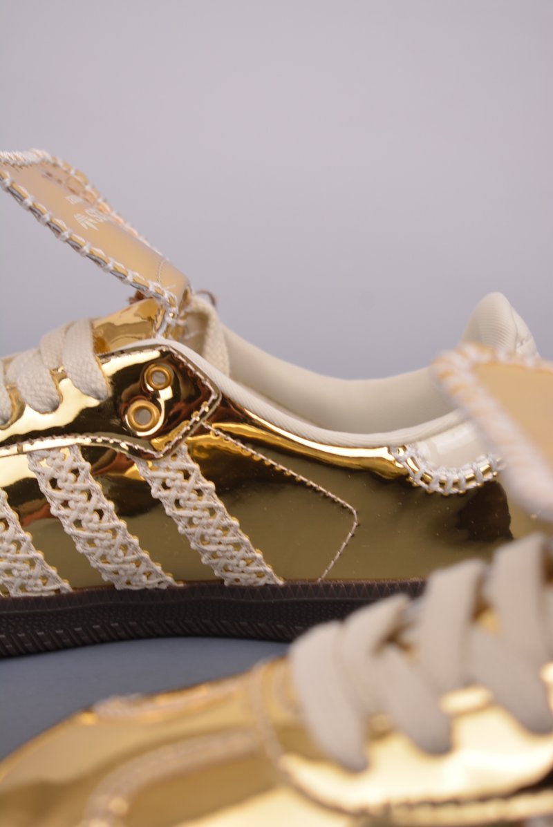 Adidas Samba OG view