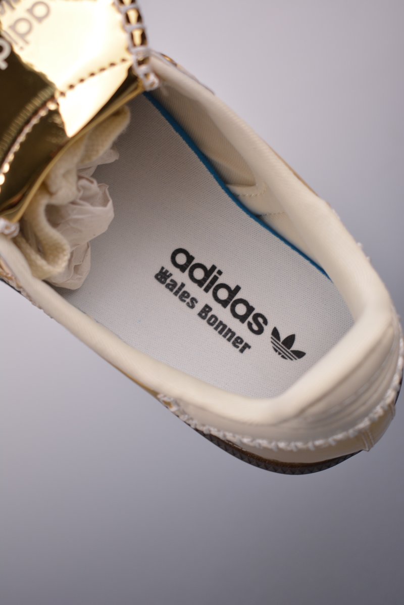 Adidas Samba OG view