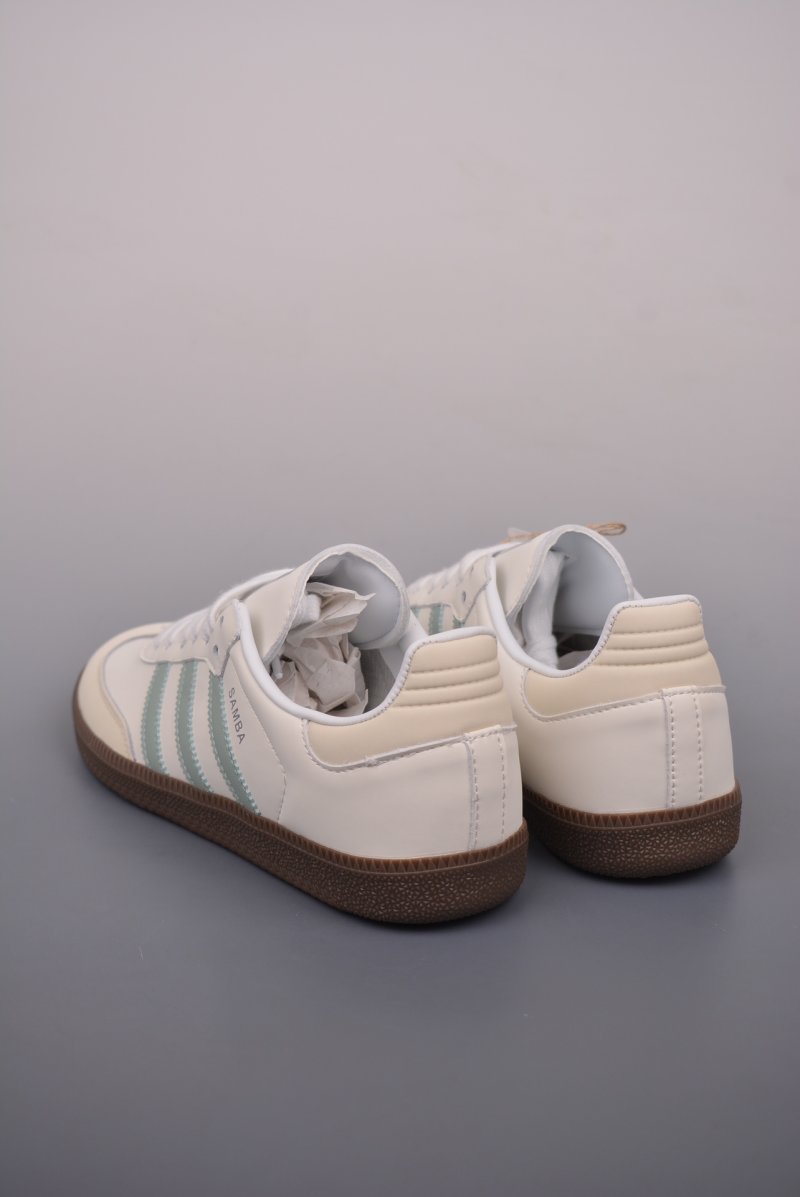 Adidas Samba OG view