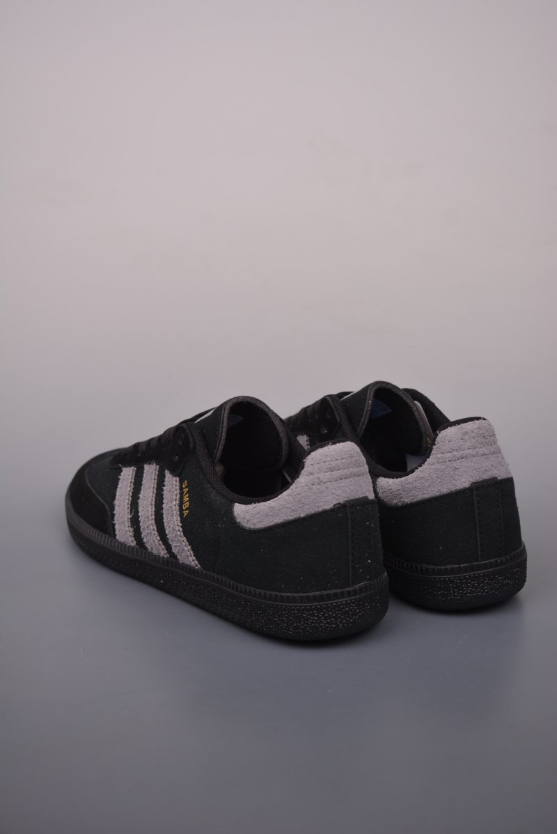 Adidas Samba OG view