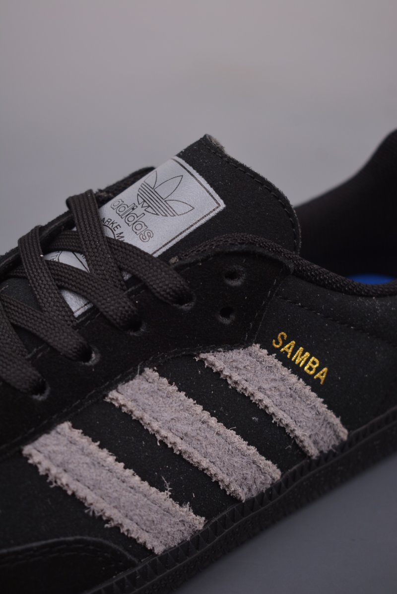 Adidas Samba OG view