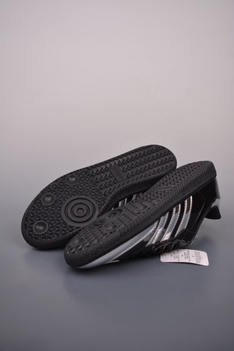 Adidas Samba OG view