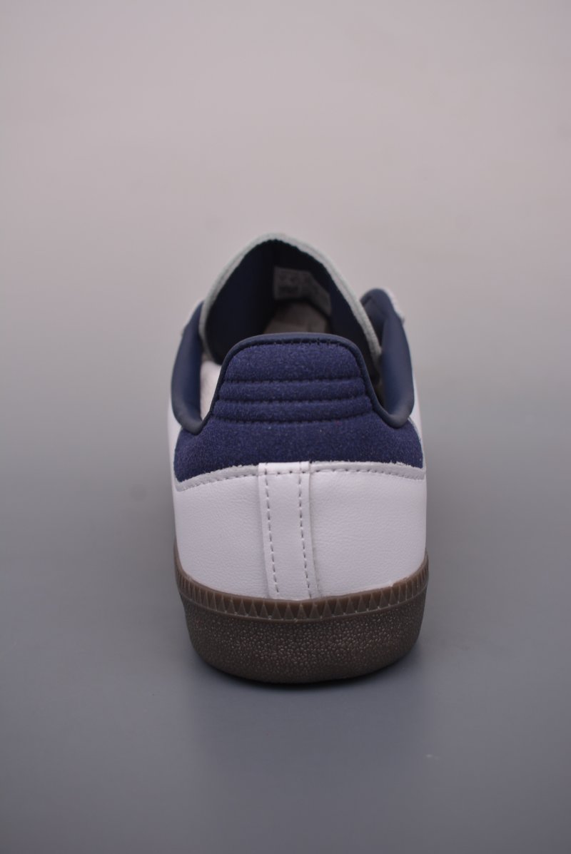 Adidas Samba OG view