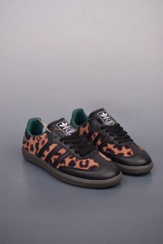 Adidas Samba OG 'Brown' view 1