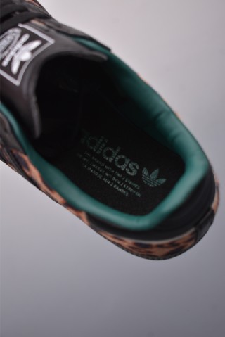 Adidas Samba OG 'Brown' view 9