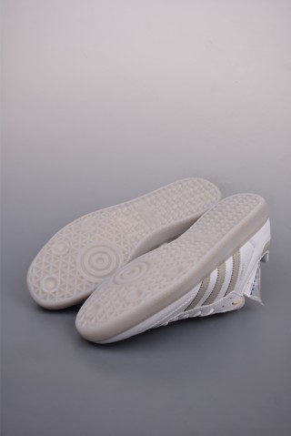 Adidas Samba OG view 3