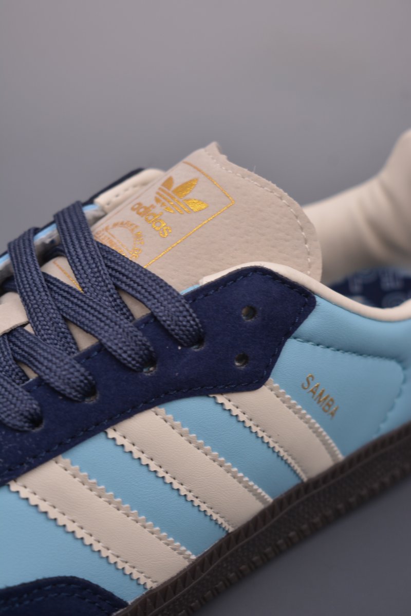 Adidas Samba OG view